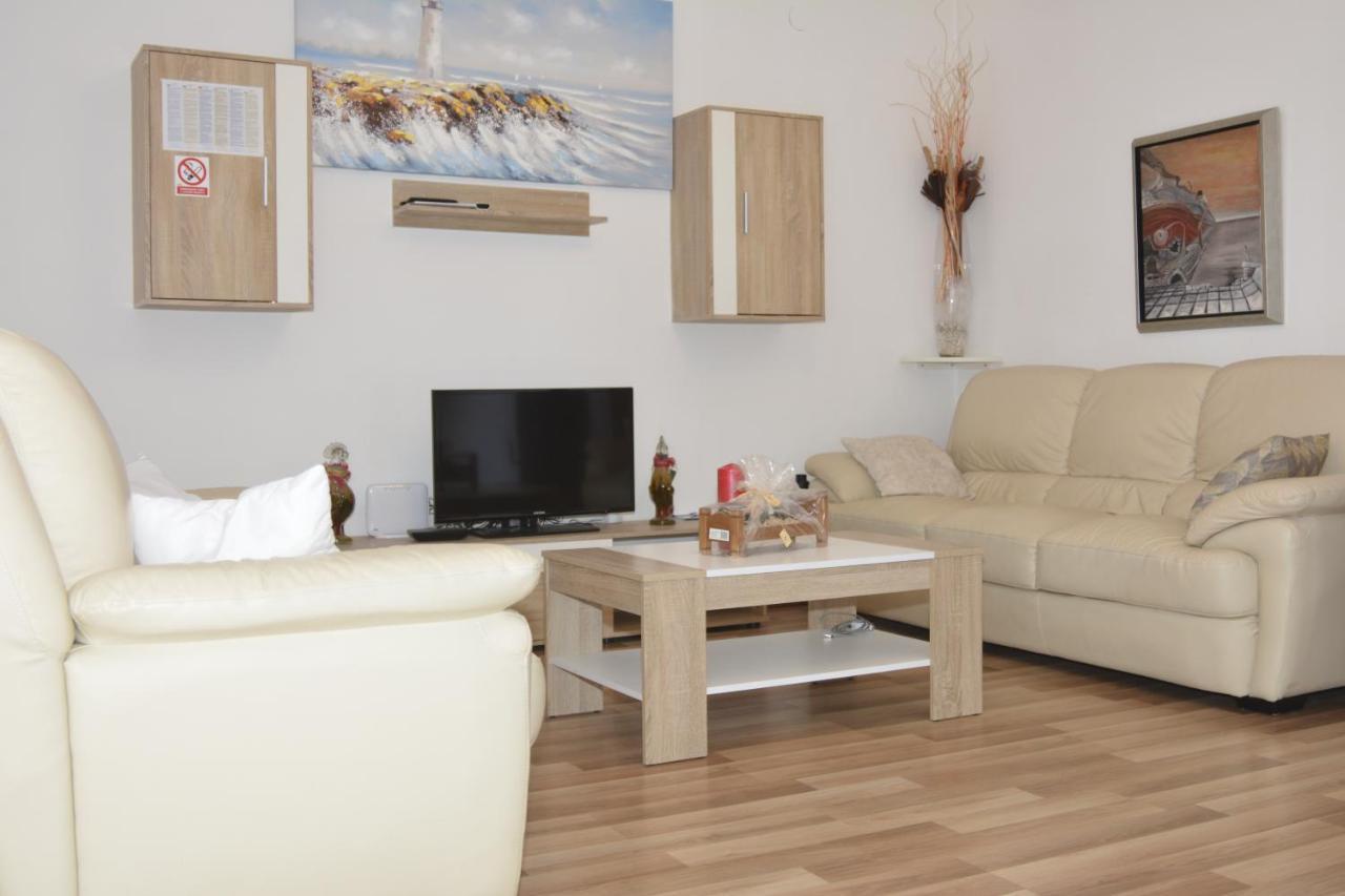 Apartment Lana Senj  Ngoại thất bức ảnh
